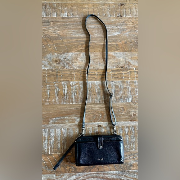 NEW The Sak Black Leather Crossbody/Wristlet Purse with Detachable Straps - Picture 4 of 9